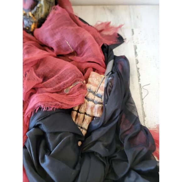 Halloween pirate AS IS hanging prop decor vintage home scary - Picture 10 of 11